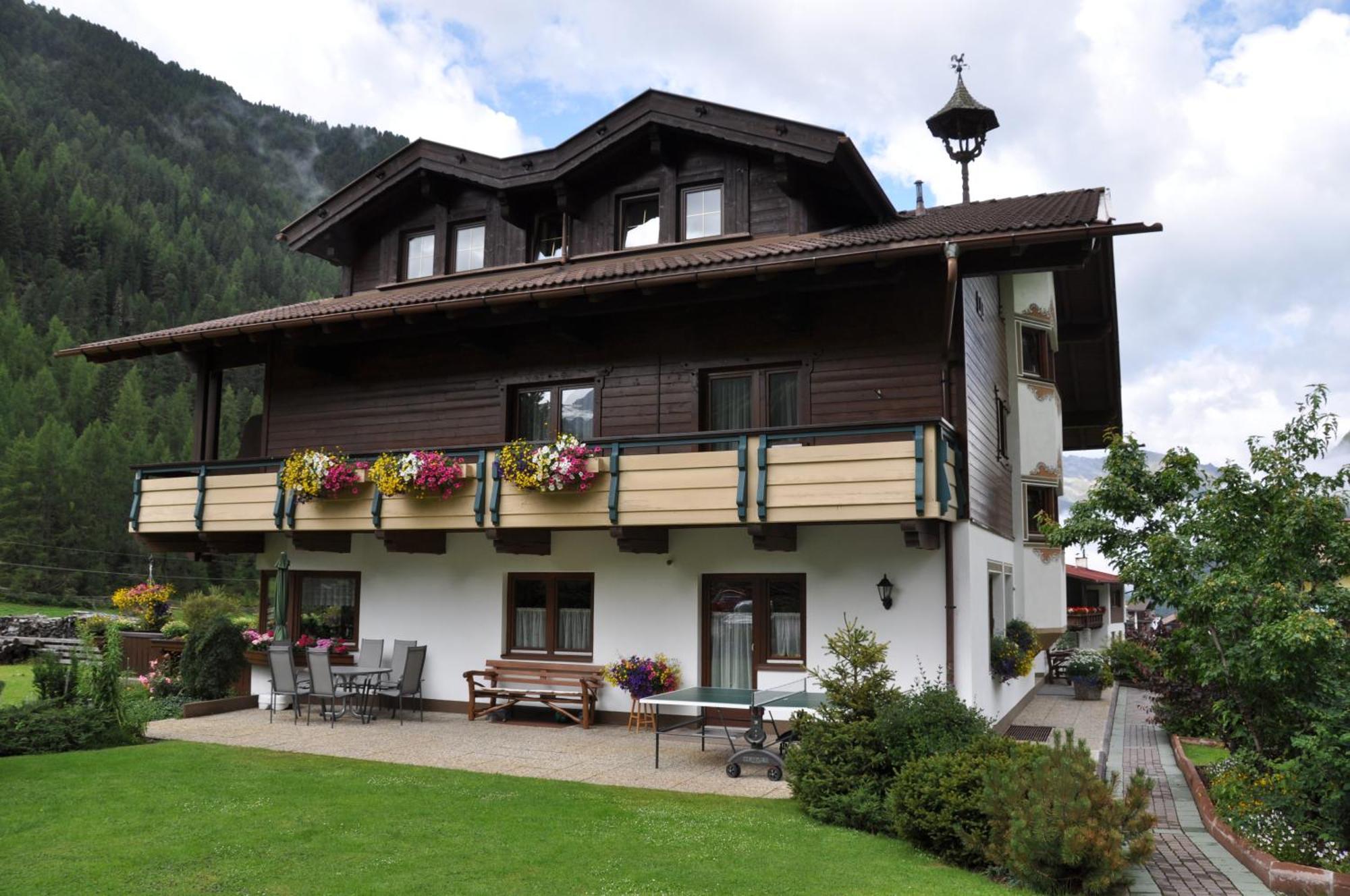 Ferienhaus Brigitte Лангенфельд Экстерьер фото